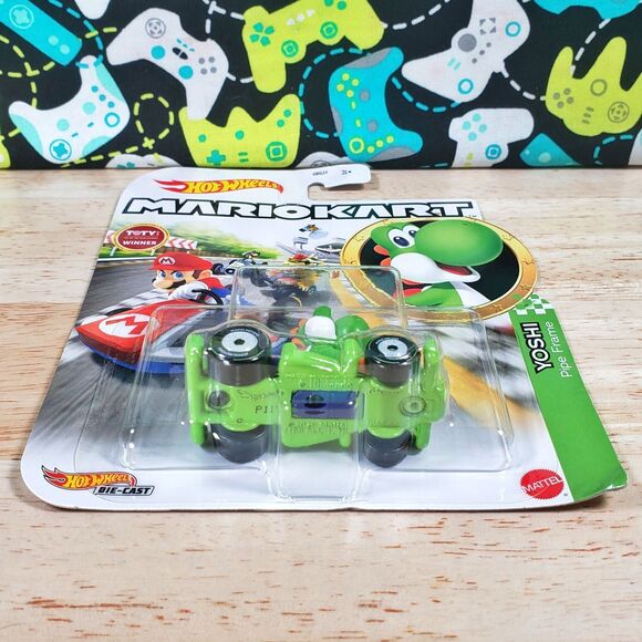 Hot Wheels Character Cars MarioKart Super Mario Yoshi Pipe Frame 1:64 NOC - Picture 3 of 5